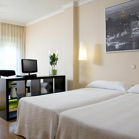 Apartamentos Th La Florida マドリード 部屋 写真