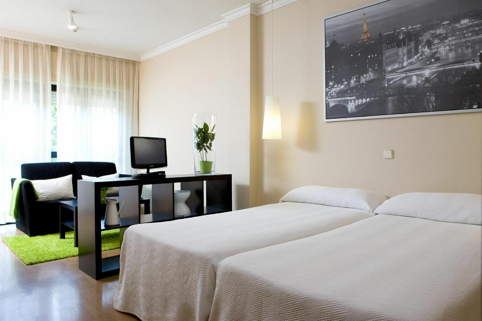 Apartamentos Th La Florida マドリード 部屋 写真